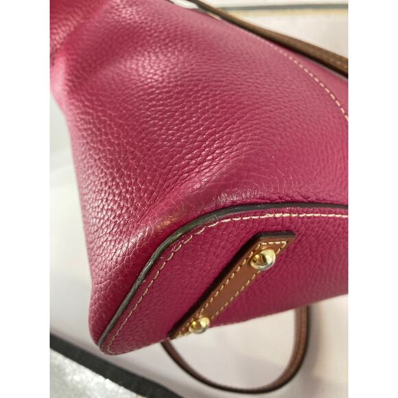 DOONEY & BOURKE MEDIUM SIZE PINK PEBBLED LEATHER SHOULDER BAG - Picture 10 of 16